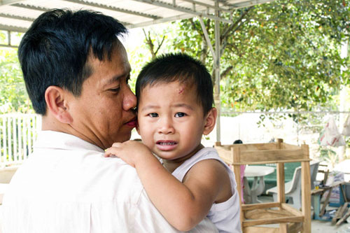 8/3, gặp lại ‘soái ca’ văng ra khỏi bụng mẹ - 6