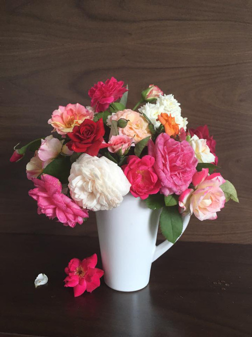 Học bà mẹ Hà thành cắm hoa cực đẹp cho ngày 8/3 - 10