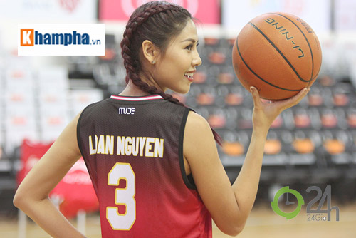 Hoa hậu Nguyễn Thị Loan tiết lộ người yêu sao bóng rổ VN - 1