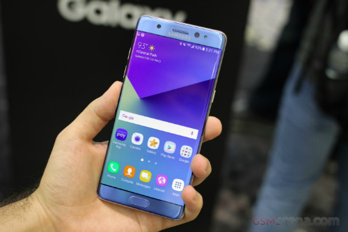 Samsung Galaxy Note 8 lộ mặt với tên mã mới - 1