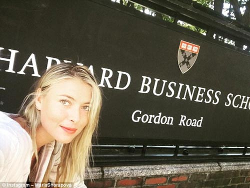 Kiều nữ Sharapova hậu scandal: &#34;Vết nhơ&#34; khó rũ sạch - 3