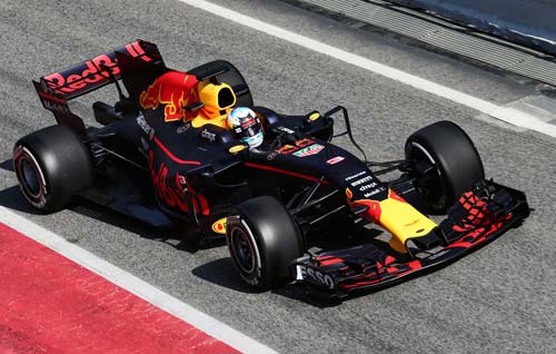 F1, Red Bull RB13: Vẫn là &#34;Ông vua&#34; khí động học - 1