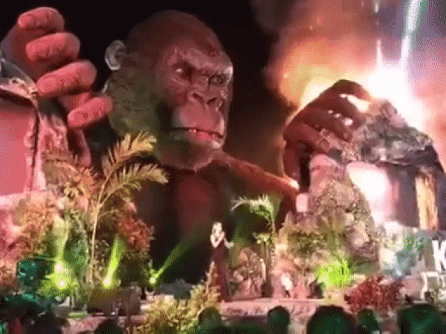 Sân khấu 1 tỷ của phim Kong trước và sau khi cháy rụi