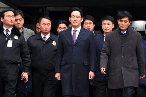 Phó chủ tích Samsung bác bỏ mọi cáo buộc về tội hối lộ - 1