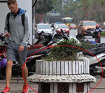 Chiêu độc: Hoán cải xe khách thành quán bún chả sau “cơn lốc” dẹp vỉa hè - 15