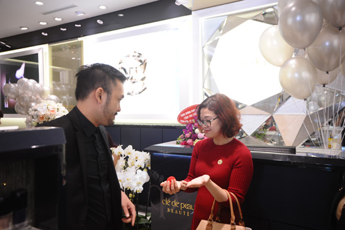 Clé De Peau Beauté Tràng Tiền Plaza – Cửa hàng đẳng cấp ánh sáng - 6
