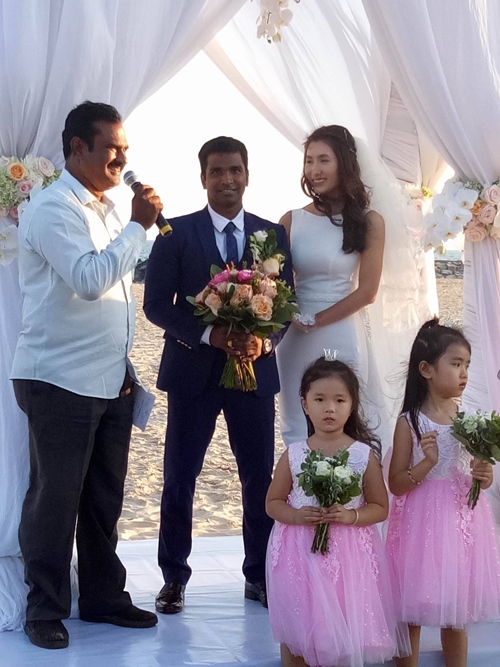 Lễ cưới lung linh trên bãi biển của Nguyệt Ánh và chồng Ấn Độ - 3