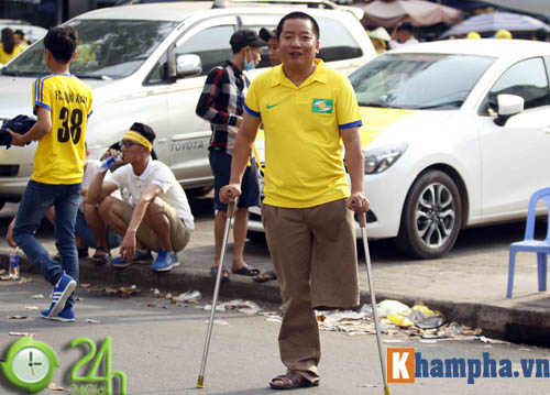 Dàn hot girl xứ Nghệ "đại náo" sân Thống Nhất - 4