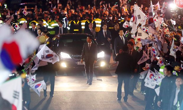 Cựu Tổng thống Hàn Quốc lên tiếng sau khi bị phế truất - 1