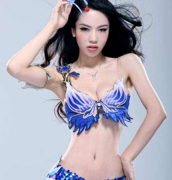 Đường cong sexy của 3 cô bồ &#34;tài tử sát gái số 1 TVB&#34; - 3