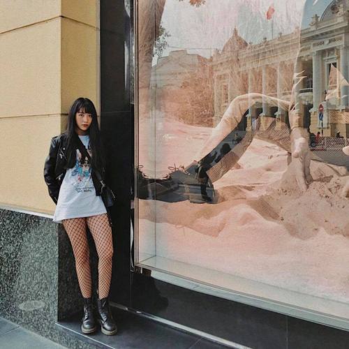 Các cô gái Việt mê mệt tất lưới để đôi chân thêm sexy - 4