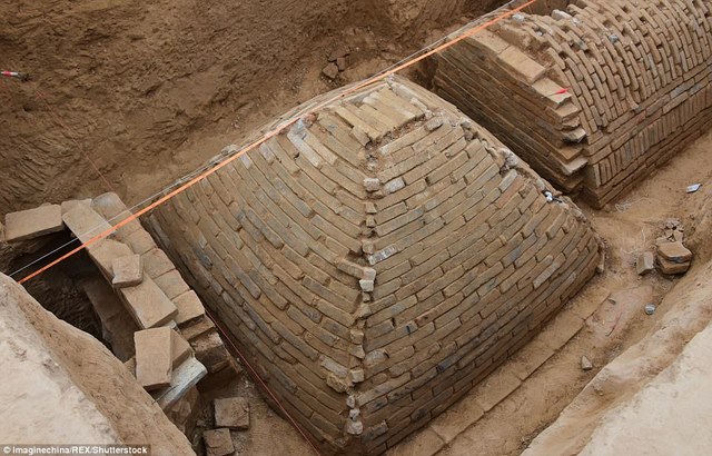 Tìm ra mộ cổ trăm năm hình kim tự tháp Ai Cập ở TQ - 1