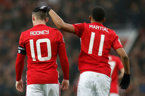 MU mất Rooney, Martial - Mourinho dè chừng &#34;hạt tiêu&#34; - 1