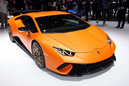 Lamborghini Huracan Performante có giá 6,3 tỷ đồng - 1