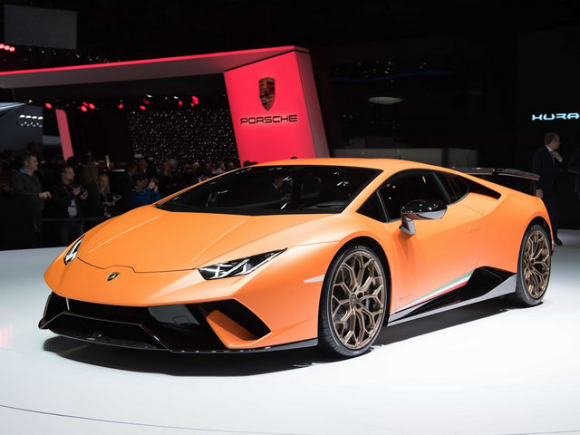 Lamborghini Huracan Performante có giá 6,3 tỷ đồng - 2