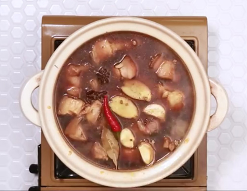 Vét sạch nồi cơm với thịt kho tàu mềm thơm, đậm đà - 4