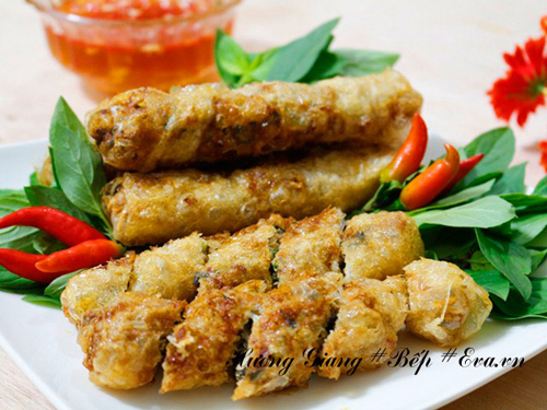 Bữa trưa vui vẻ với nem rán vàng ươm, giòn rụm - 7