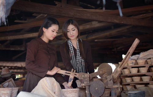 Bộ ảnh làm gốm của hai cô gái trẻ "đốn tim" dân mạng - 7