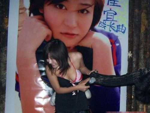 Mỹ nhân "đỏ mặt" vì các quý ông quá bạo trước ống kính - 10