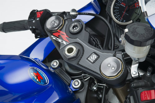 Suzuki GSX-R750 tái xuất tuyên bố &#34;không chết dễ dàng&#34; - 2