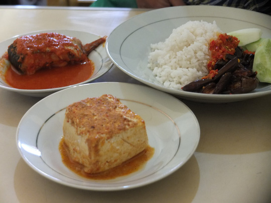 Những món bình dân phải thử khi đến Indonesia - 5