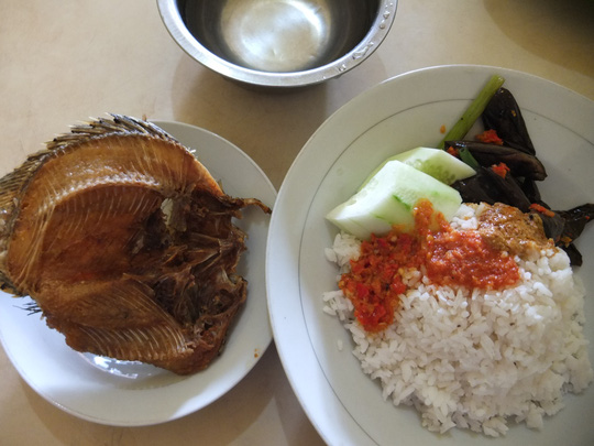 Những món bình dân phải thử khi đến Indonesia - 2