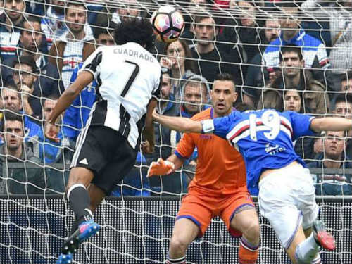 Sampdoria – Juventus: “Nổ tung” pha đánh đầu phủ đầu - 1