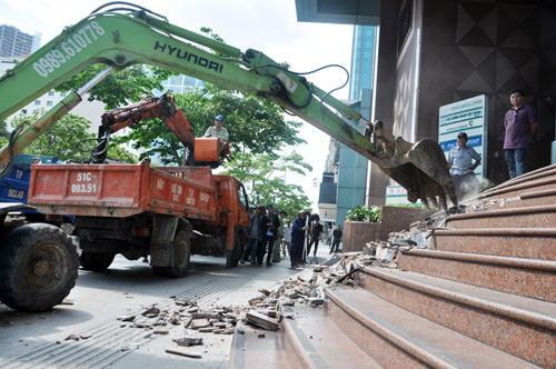 Ông Đoàn Ngọc Hải: “Lấn một tấc vỉa hè Nguyễn Huệ cũng phải đập” - 3