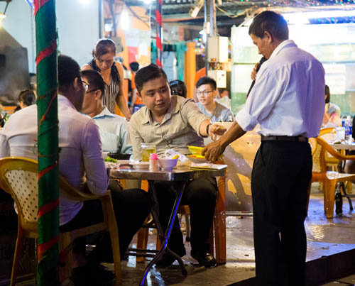 "Quái kiệt" Bolero: Từ tay trắng đến ngôi sao truyền hình - 4