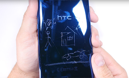 Video: “Củ hành” HTC U Ultra bản sapphire - 2