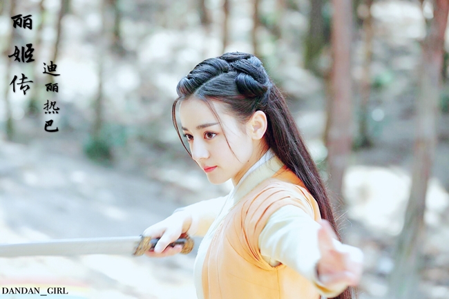 "Lệ Cơ truyện" là dự án cổ trang đầu tiên mà Nhiệt Ba được đóng vai nữ chính.