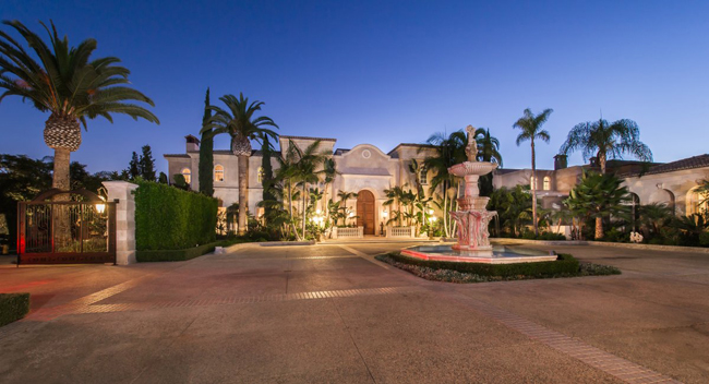 “Palazzo di Amore” là biệt thự của ông trùm bất động sản Jeff Greene, nằm trong khu nhà giàu Beverly Hills.