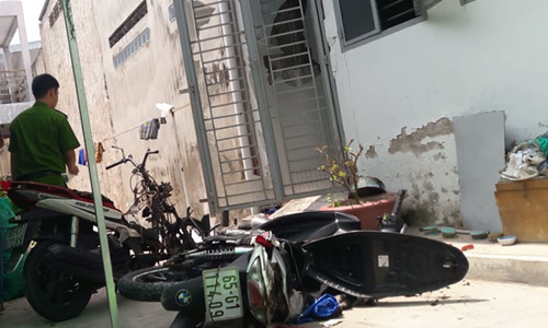 Một cô gái tử vong vì bị đốt giữa đêm khuya - 2