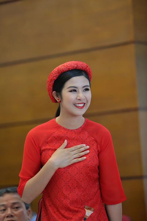 Hoa hậu Ngọc Hân tranh tài giải Việt dã toàn quốc - 4