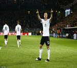 Podolski lập siêu phẩm mãn nhãn tạm biệt tuyển Đức - 1