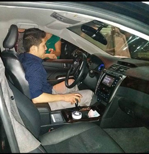 Dân đập vỡ kính, quây đánh tài xế “xe điên” ở Hải Phòng - 2