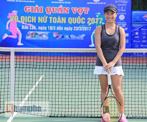 Đồng nghiệp Sharapova khoe sắc ở giải tennis quốc gia - 2