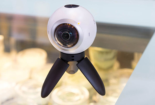 Mua S7/S7 Edge nhận ngay voucher giảm 50% khi mua Gear 360 - 1