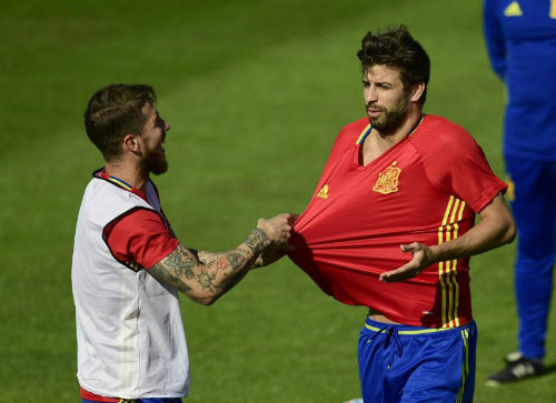 Ramos &#34;đại ca&#34; ĐT Tây Ban Nha: SAO Barca phải nể sợ - 1