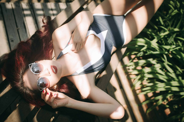 Bà mẹ 1 con Trang Trần khoe đường cong bốc lửa - 2