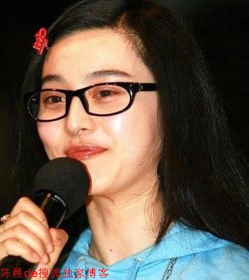 Đời thường tóc rối bù, quần áo nhàu nhĩ của 3 nàng "Cách Cách" - 4