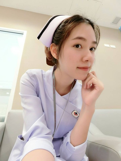 Đến cả nữ y tá cũng khiến người ta phải xốn xao thế này sao? - 3