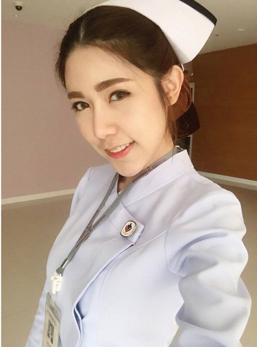 Đến cả nữ y tá cũng khiến người ta phải xốn xao thế này sao? - 6