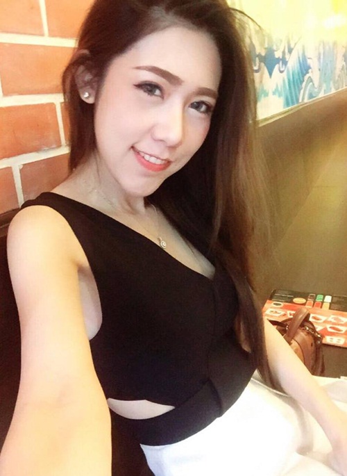 Đến cả nữ y tá cũng khiến người ta phải xốn xao thế này sao? - 8