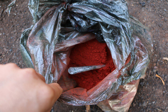 Bắt quả tang cơ sở trộn phẩm màu để thành tiêu “ngon” - 4