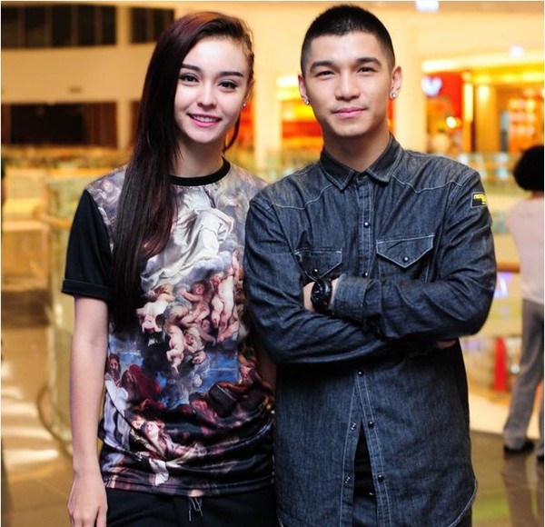 "Nóng mắt" với style gợi cảm của mỹ nữ vừa dứt tình Cường Seven - 1