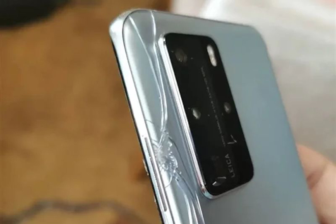 Хуавей р60 про. Huawei p40 динамик. Huawei p40 Pro экран. Huawei p40 разбита крышка. Разговорный динамик Huawei p30 Pro.