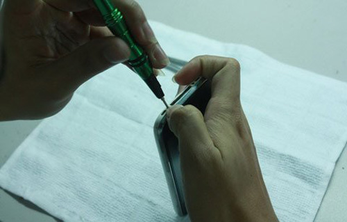 Công nghệ “nấu” iPhone cũ thành mới tại VN - 2