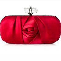 Bí quyết mặc đẹp - "Kiêu kỳ" như mẫu túi của Marchesa