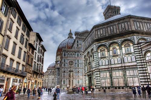 Duomo - thánh đường nguy nga của nước Ý - 1